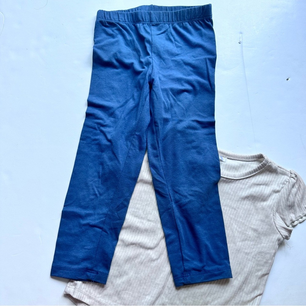 Tahari Matching Set - Picture 2 of 3
